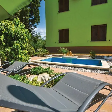 2 Bedroom Awesome In *